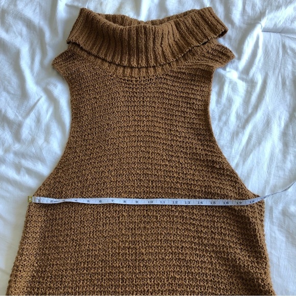 Women's Cozy Knit Sleeveless Sweater - Tan - Picture 9 of 13